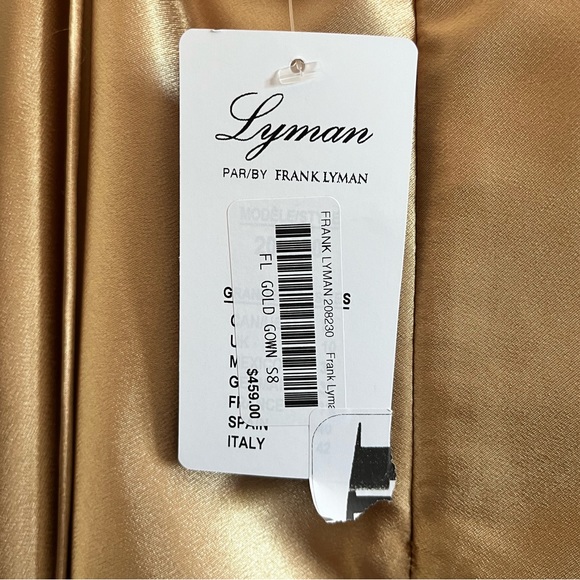 Lyman by Frank Lyman Gown - Picture 3 of 3